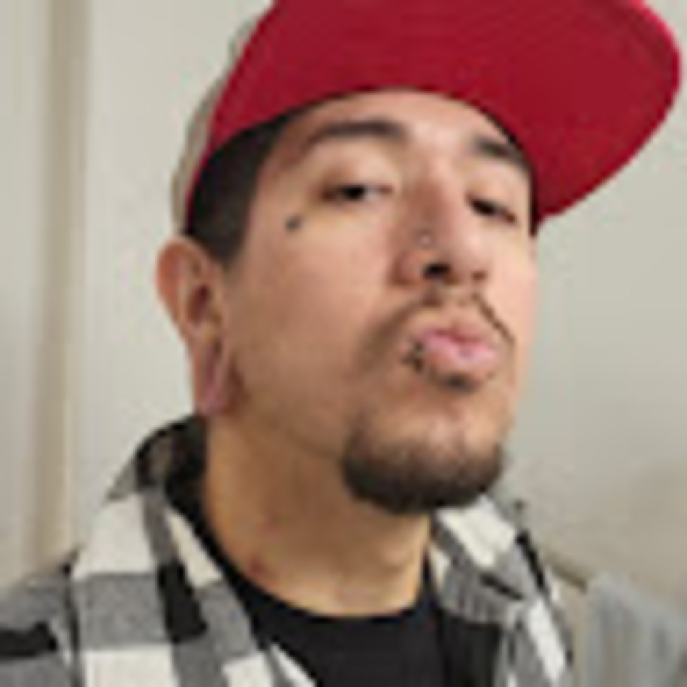 Meet your Posher, Alvaro